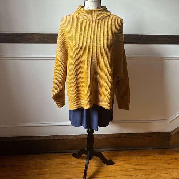 Topshop Oversized Sweater - Picture 9 of 12